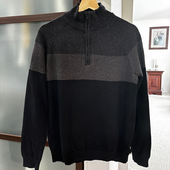 Calvin Klein Other - Calvin Klein 1/4 Zip Mock Neck Sweater - Black/Gray Size M